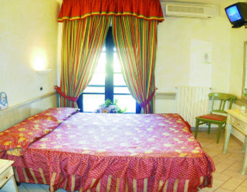 V7 Hotel San Giovanni Rotondo Exterior photo
